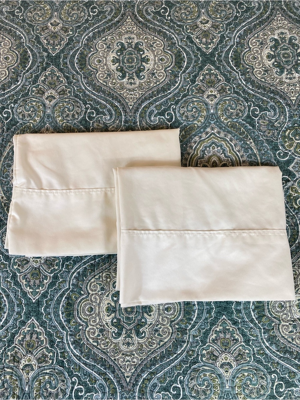 Charisma Pillowcase Pair in Cream